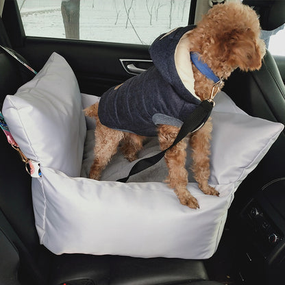 Dog Car Seat Travel Bed Dog Booster Car Seat Premium Quality with Clip-on Safety Leash, 2 in 1 Car Seat Cover for Pets exemple